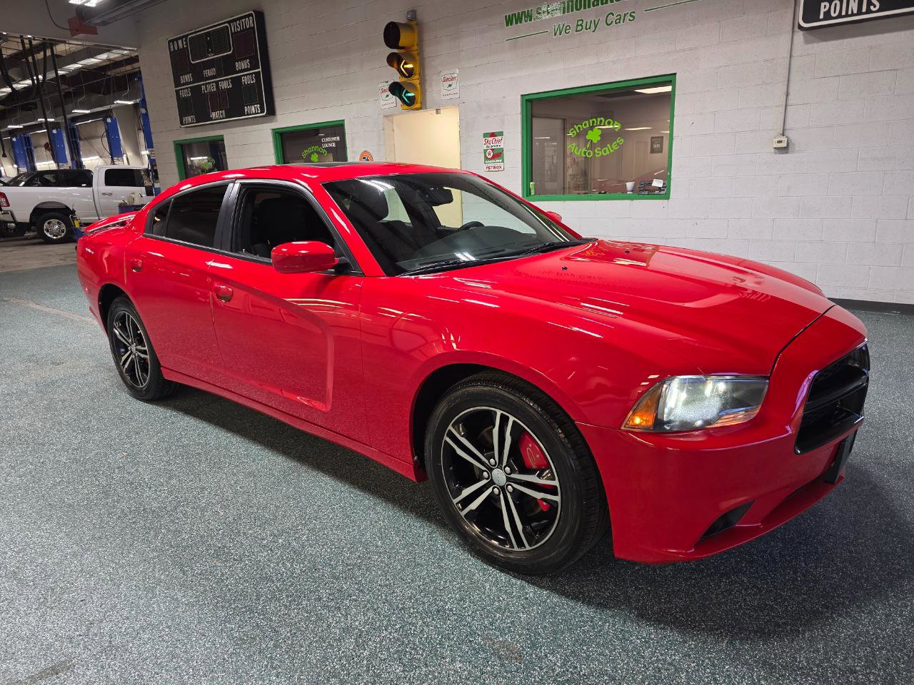 Used 2014 Dodge Charger SXT image 4