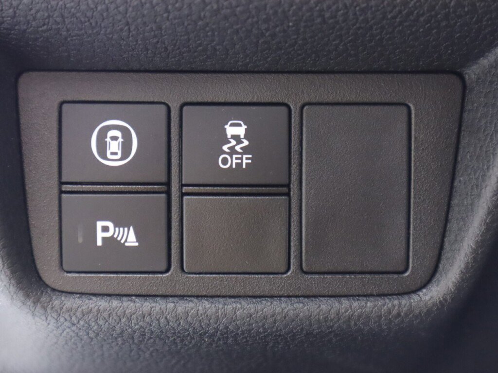 Used 2021 Honda Accord Touring image 11