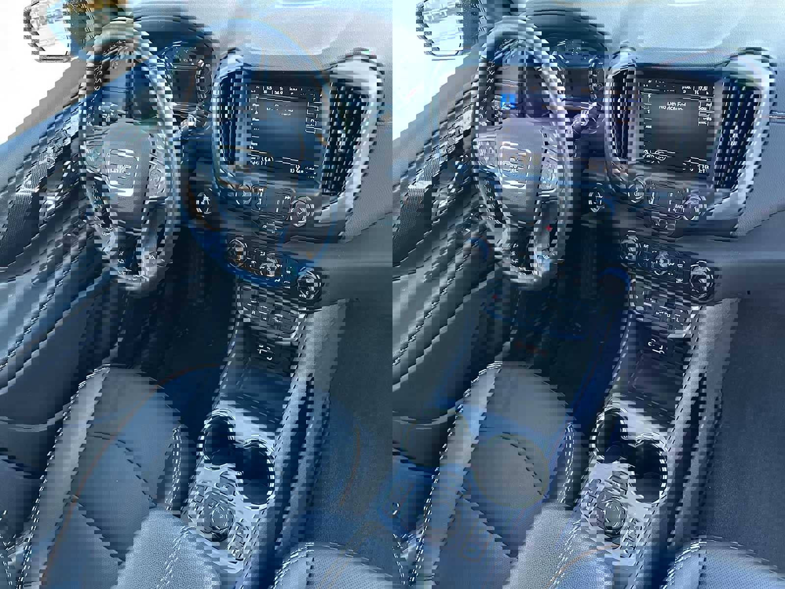 Used 2024 GMC Terrain AT4 w/ Infotainment Package II image 11