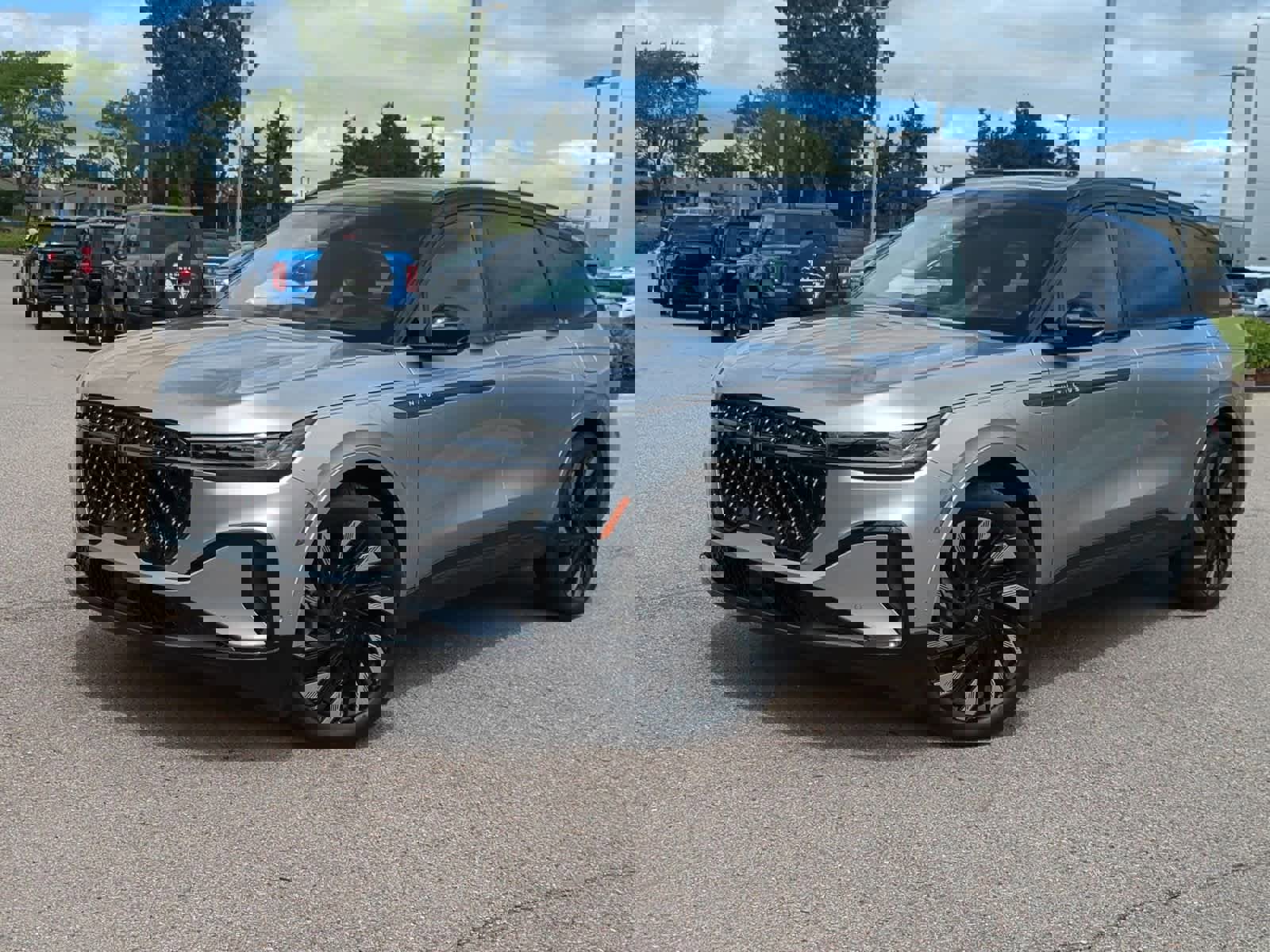 Used 2024 Lincoln Nautilus Reserve w/ Equipment Group 202A image 1