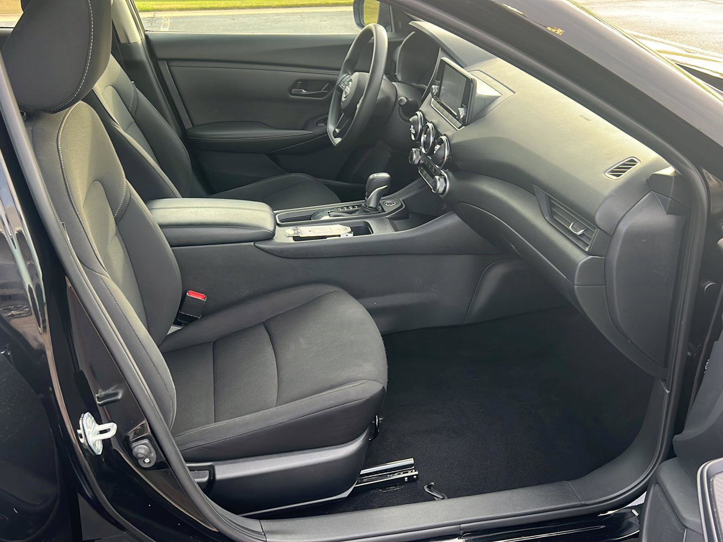 Used 2024 Nissan Sentra S image 13