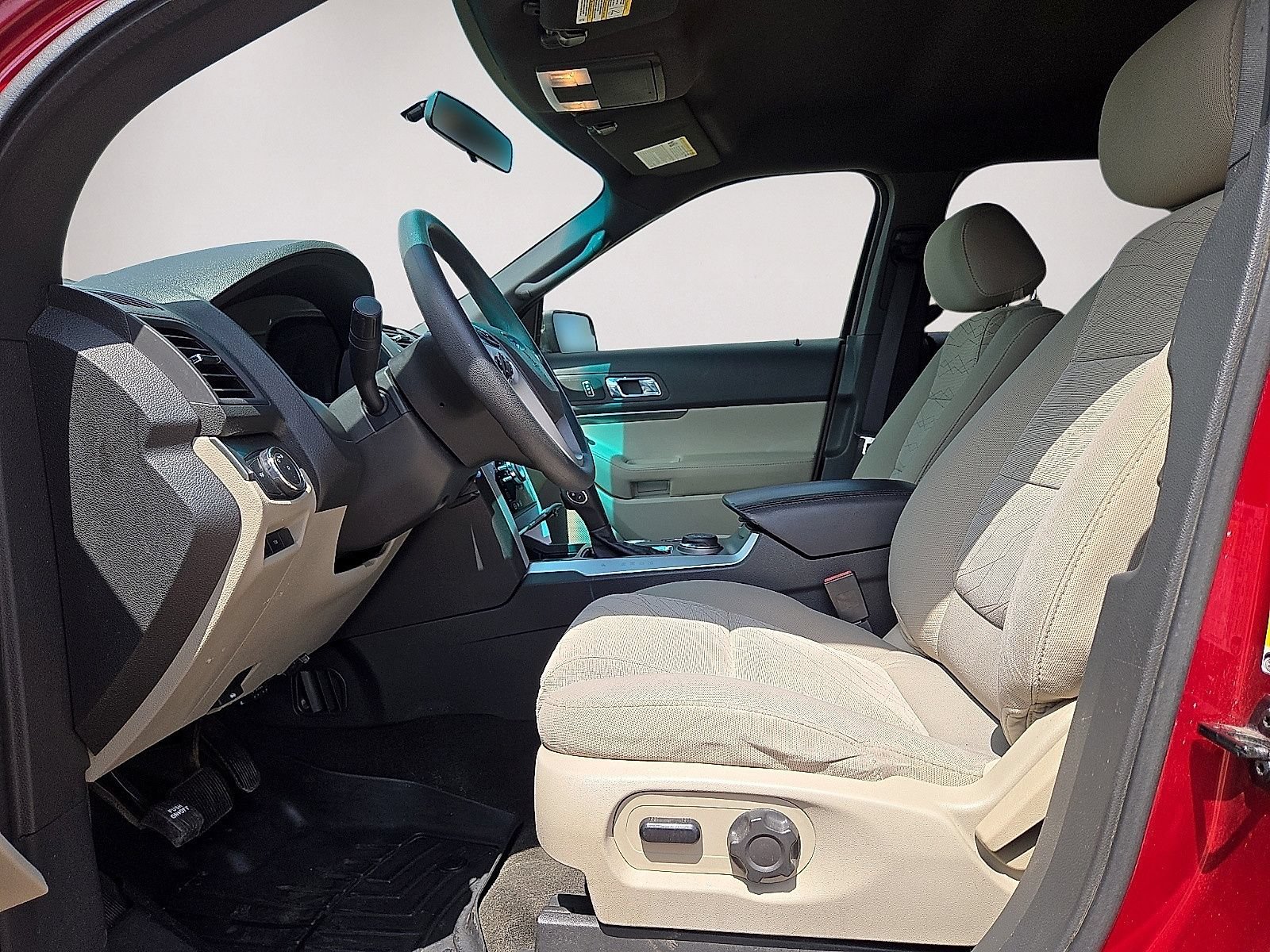 Used 2013 Ford Explorer 4WD w/ Class III Trailer Tow Pkg image 21