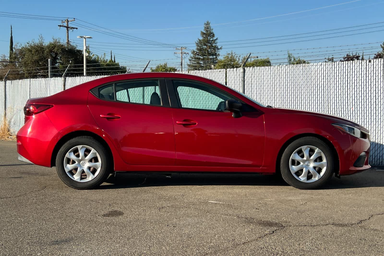 Used 2015 MAZDA MAZDA3 i Sport FWD image 6