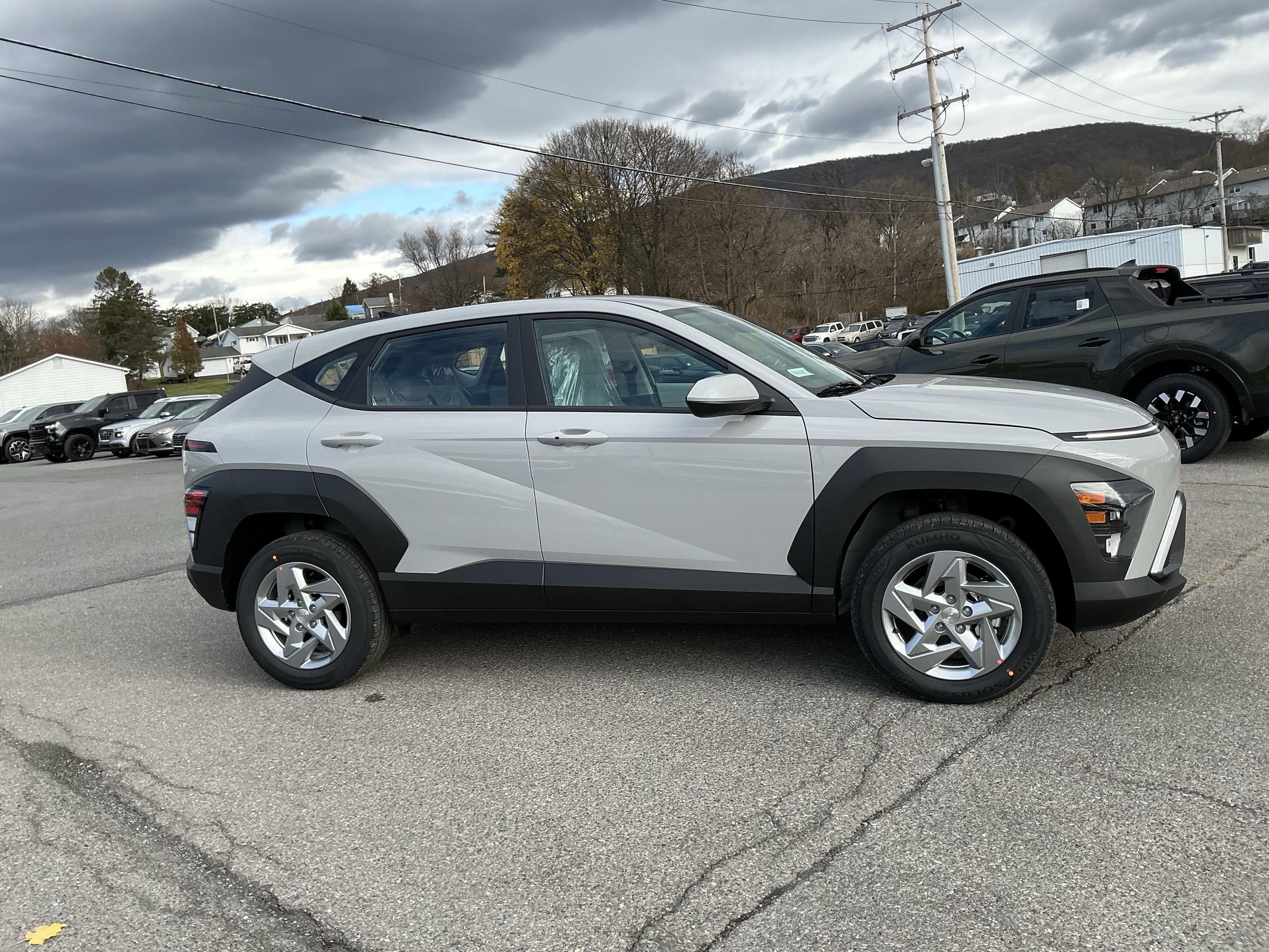 New 2026 Hyundai Kona SE video 2