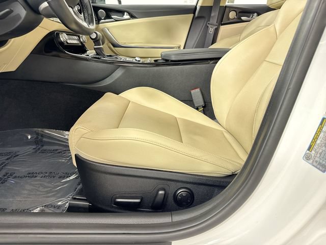 Used 2022 Kia Stinger GT-Line w/ Sun & Sound Package AWD/4WD image 22