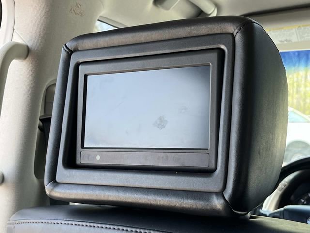 Used 2012 INFINITI QX56 2WD w/ Deluxe Touring Pkg image 18