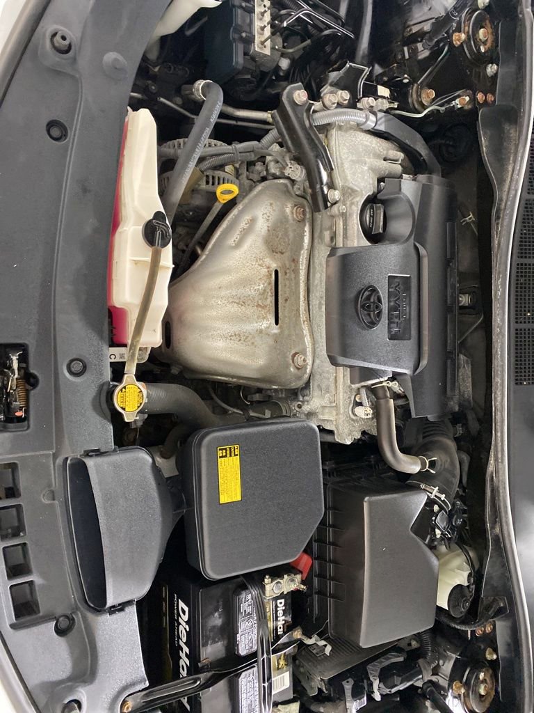 Used 2012 Toyota Camry LE FWD image 33