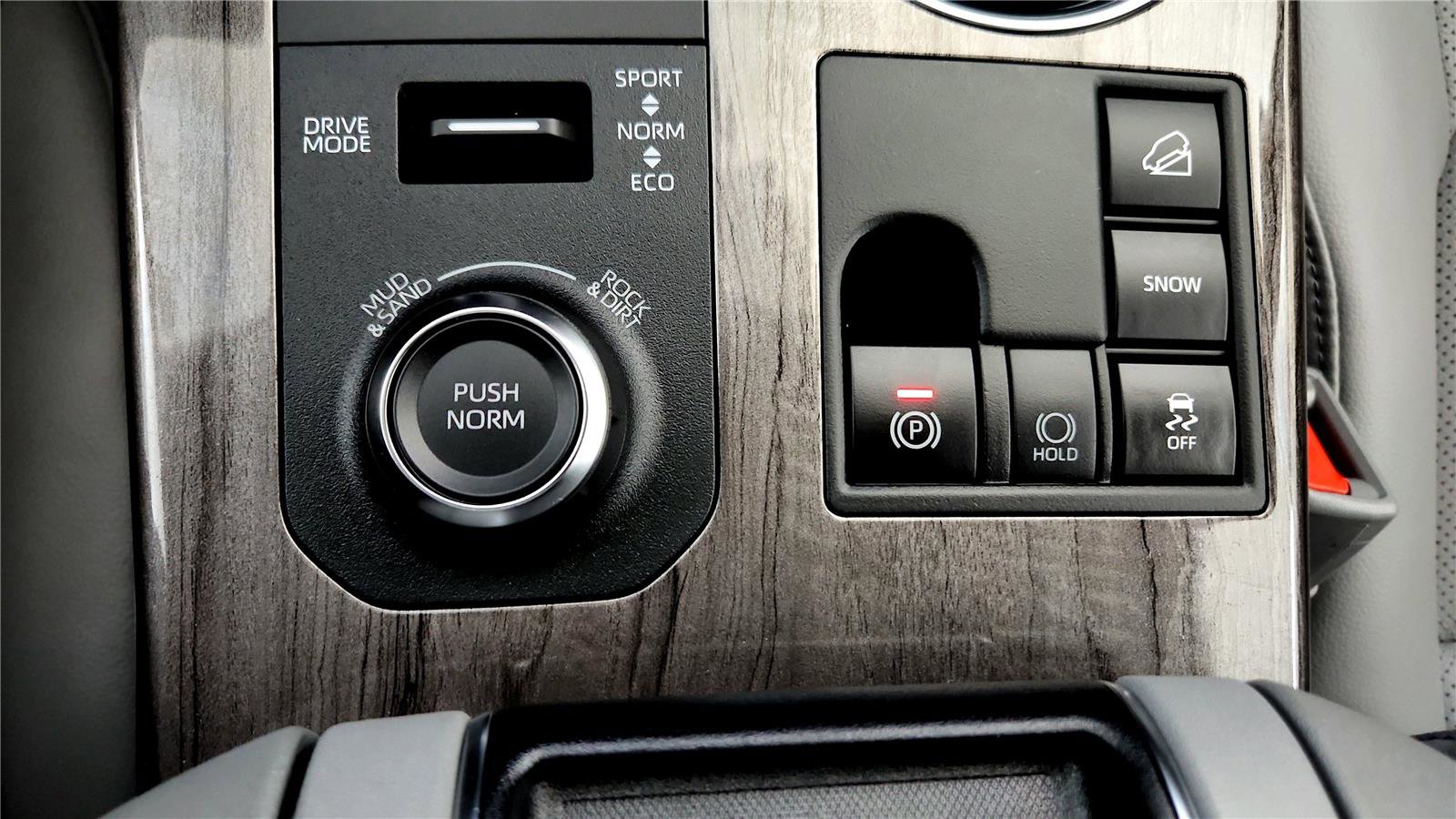 Used 2023 Toyota Highlander Limited image 47