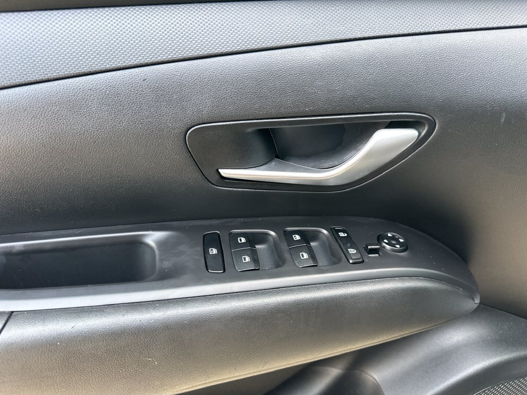Used 2023 Hyundai Tucson SE AWD/4WD image 19