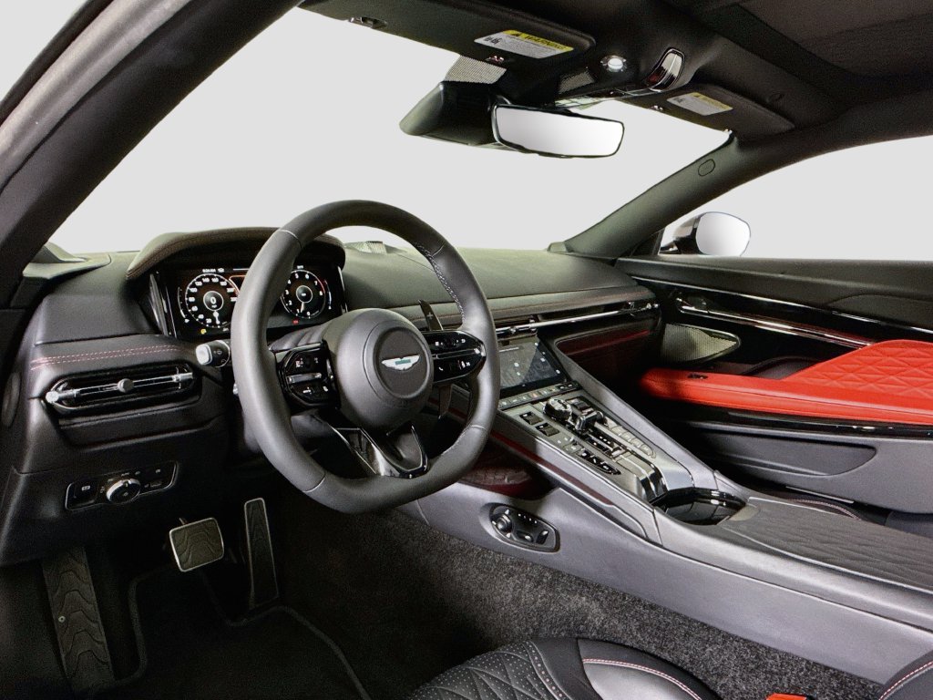 Used 2024 Aston Martin DB12 Coupe RWD image 9