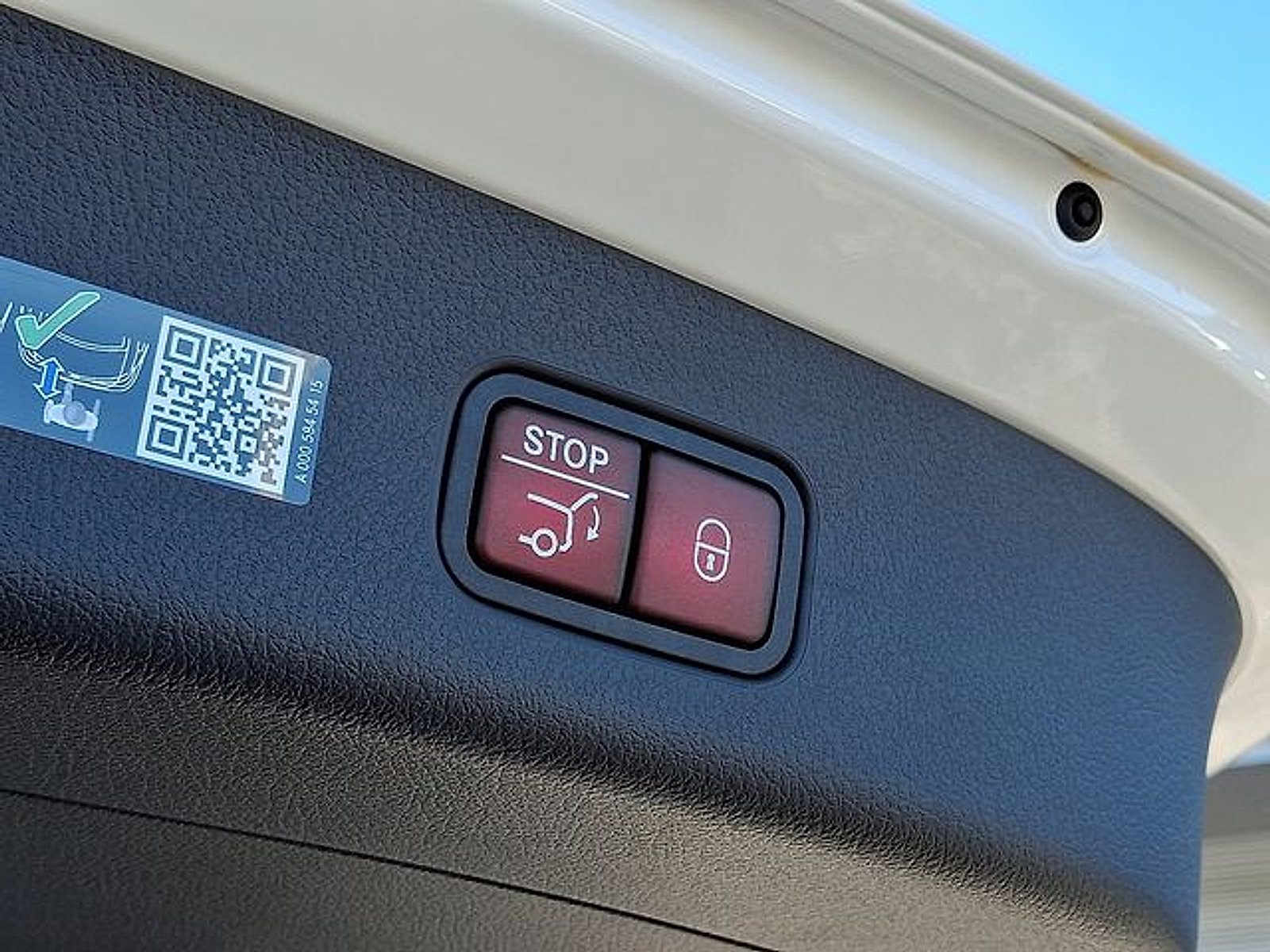Certified 2026 Mercedes-Benz GLC 300 4MATIC image 23