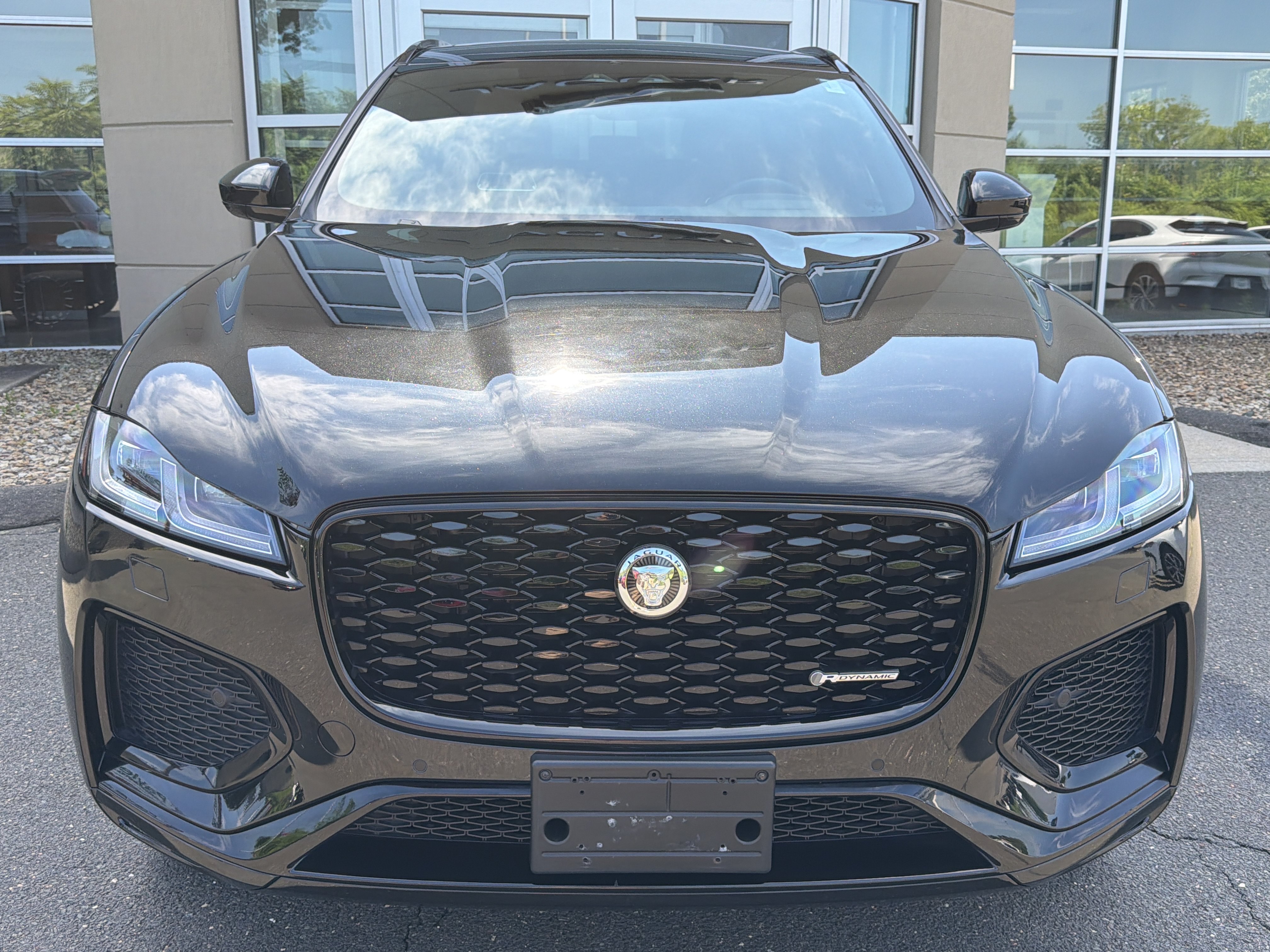 Used 2024 Jaguar F-PACE R-Dynamic S AWD/4WD image 9