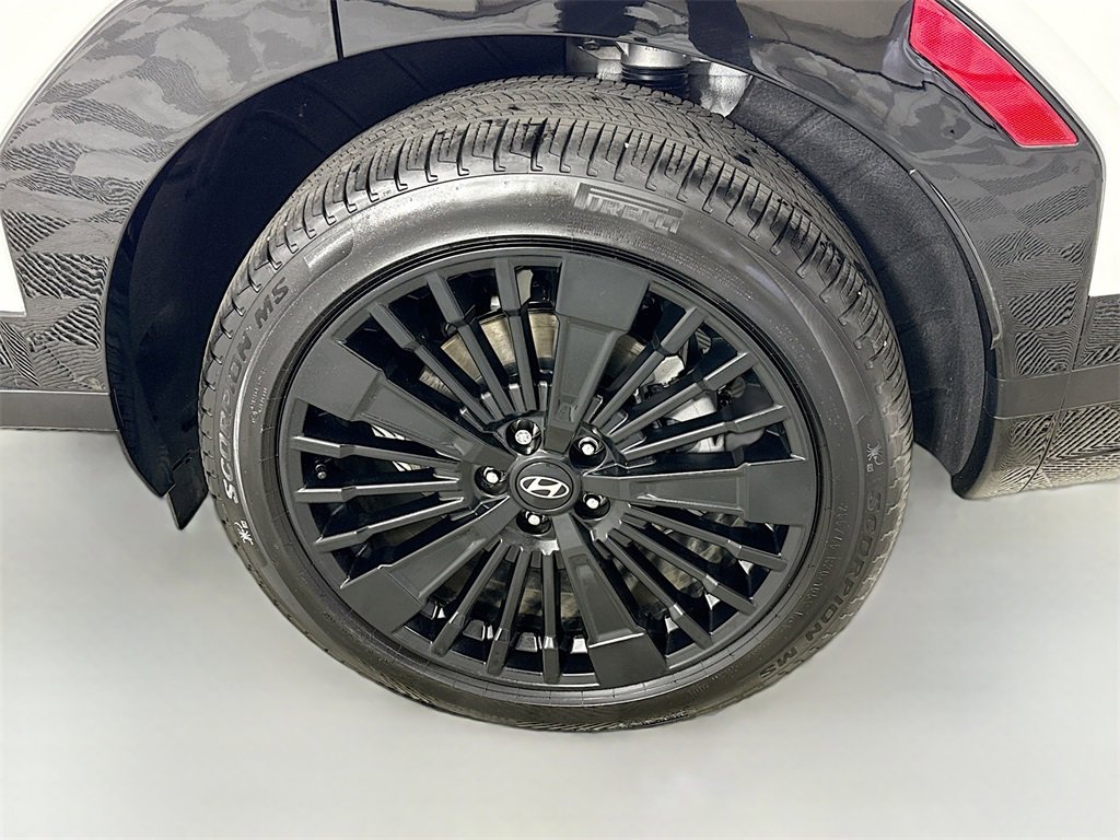 Used 2025 Hyundai Santa Fe Calligraphy image 30