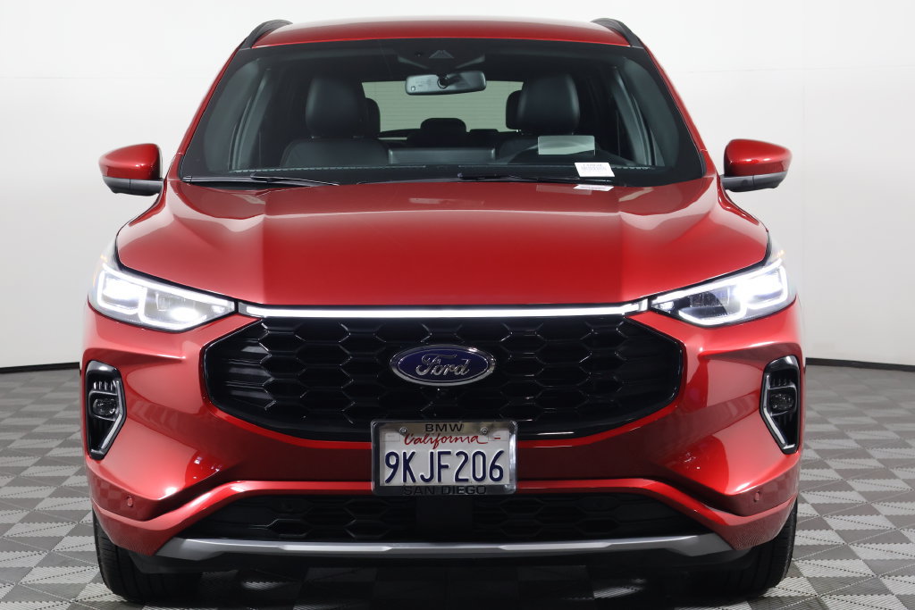 Used 2023 Ford Escape ST-Line Elite w/ Premium Technology Package AWD/4WD image 2