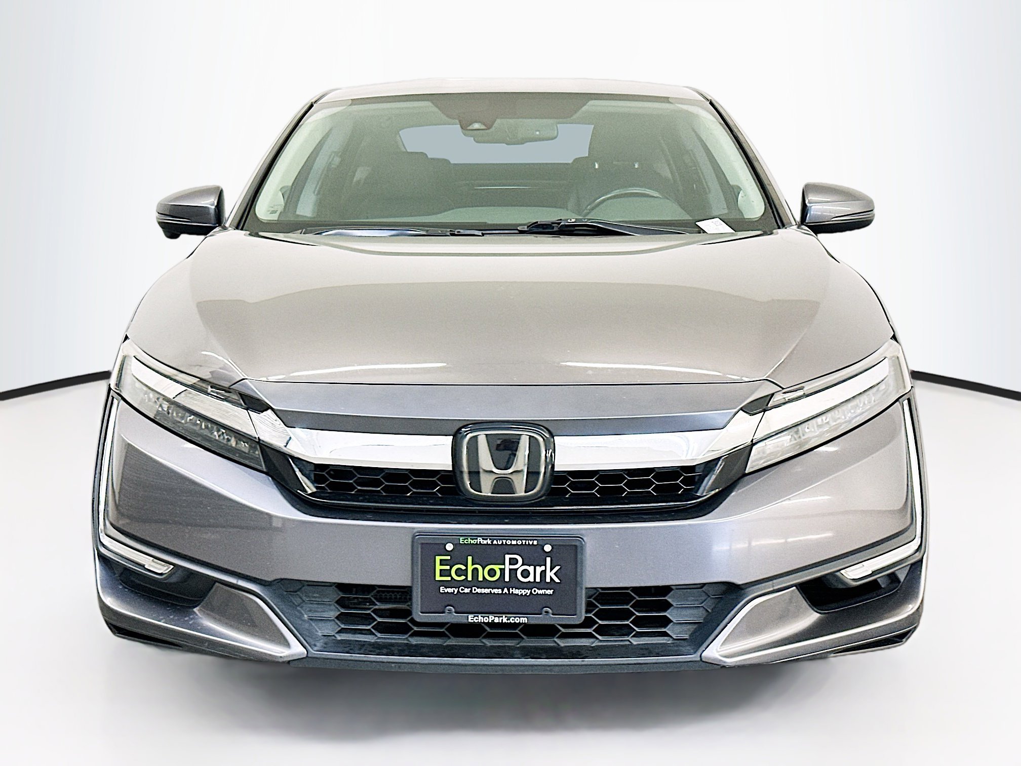 Used 2018 Honda Clarity Touring image 2