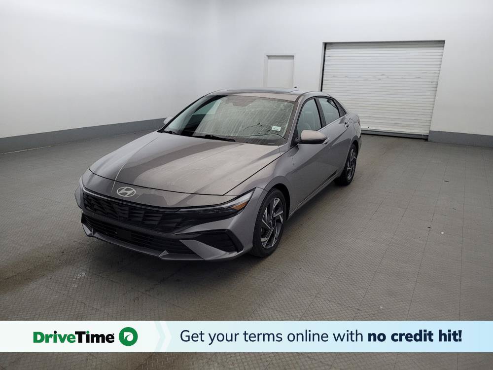 Used 2025 Hyundai Elantra Limited FWD image 1