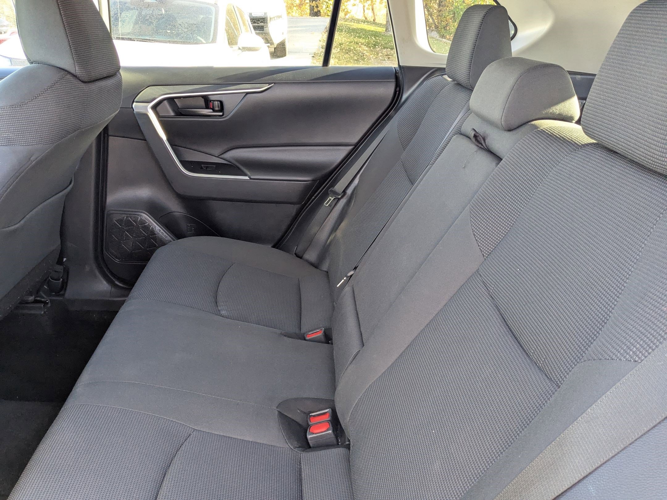 Used 2020 Toyota RAV4 LE w/ All Weather Liner Package image 29