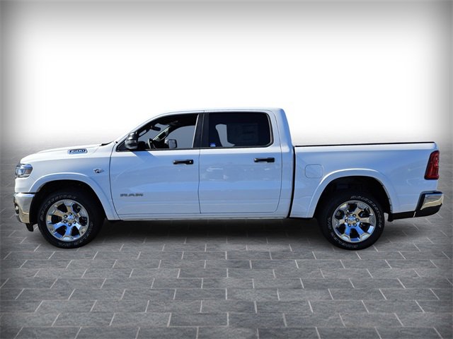 New 2026 RAM 1500 4x4 Crew Cab image 3