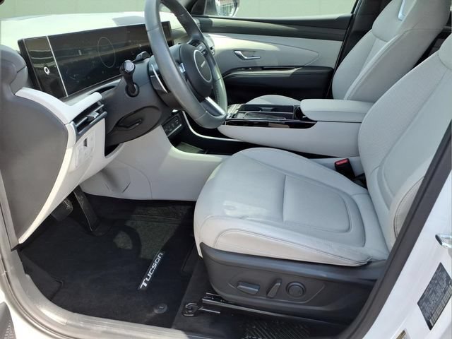 Used 2025 Hyundai Tucson Limited AWD/4WD image 19