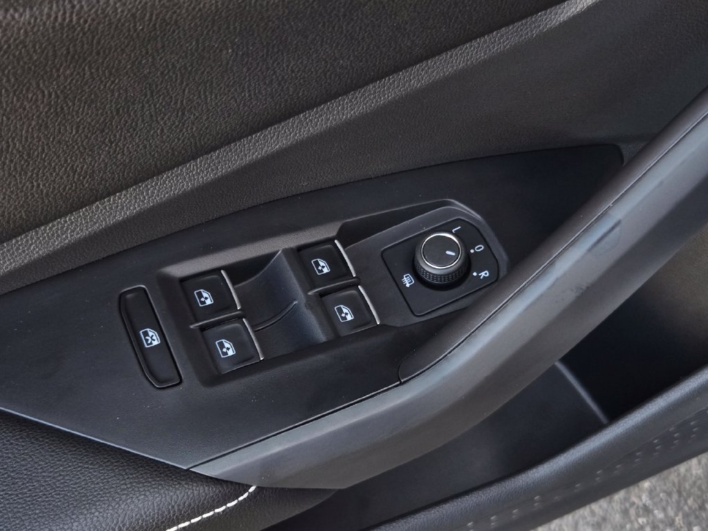 Used 2025 Volkswagen Jetta S FWD image 12