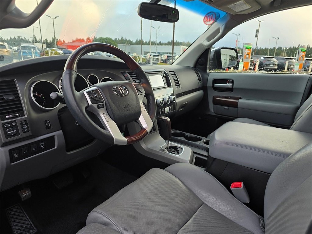 Used 2017 Toyota Sequoia Platinum image 16