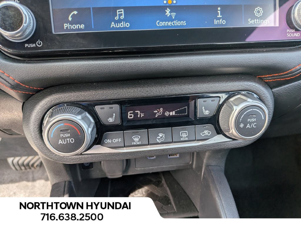 Used 2025 Nissan Versa SR FWD image 16