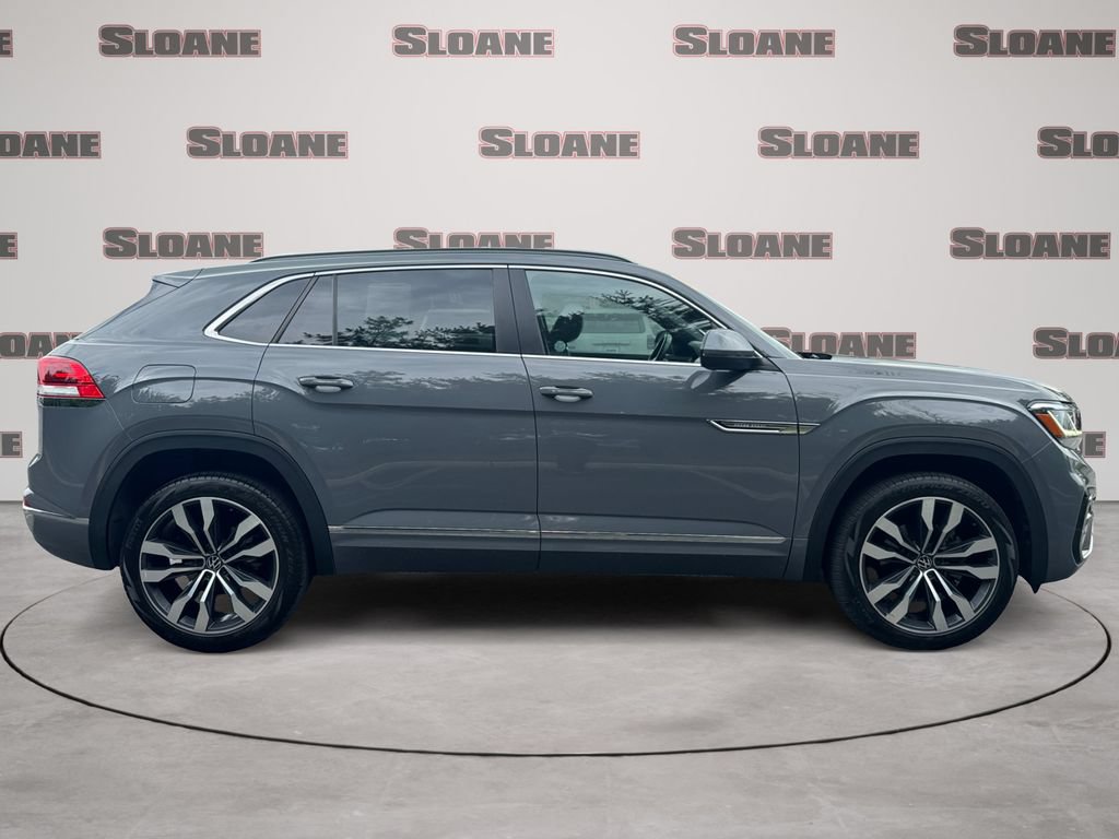 Used 2020 Volkswagen Atlas Cross Sport SEL R-Line AWD/4WD image 6
