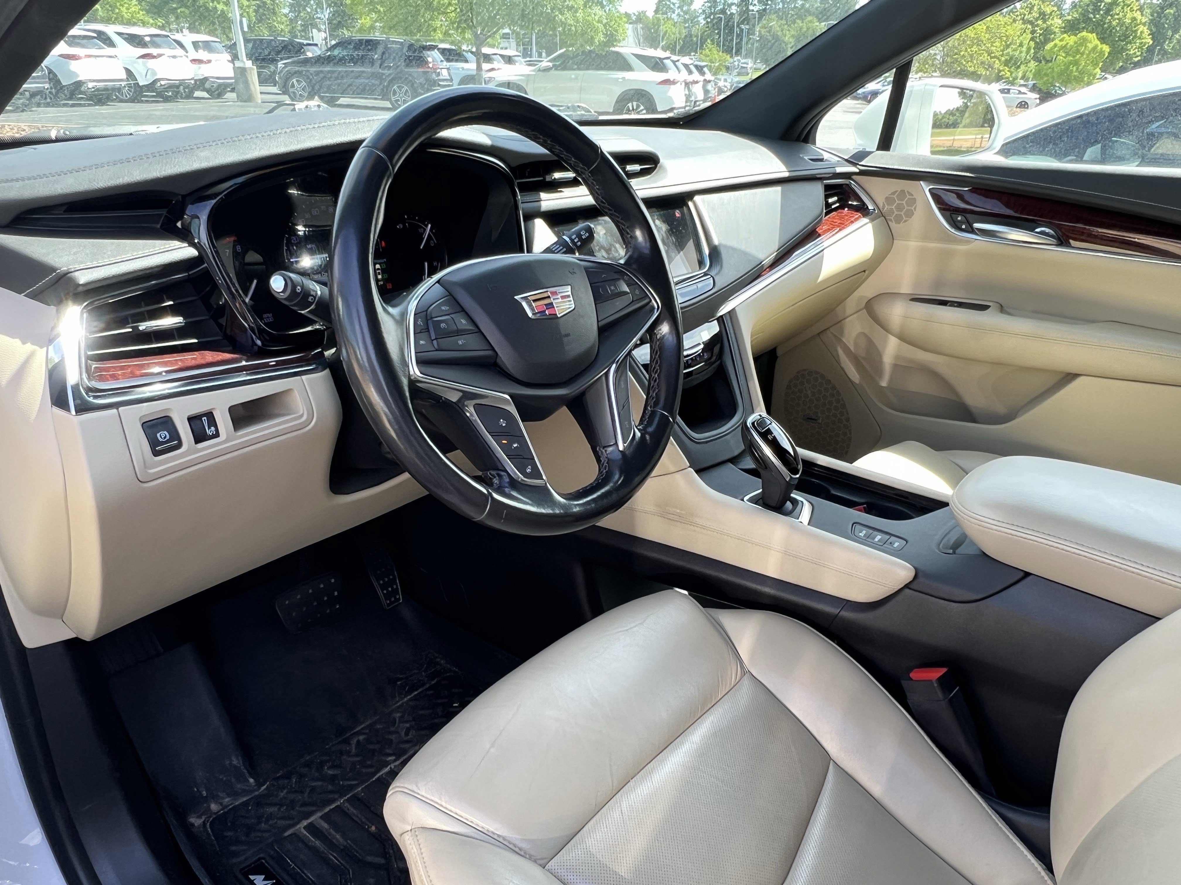 Used 2019 Cadillac XT5 Luxury AWD/4WD image 17