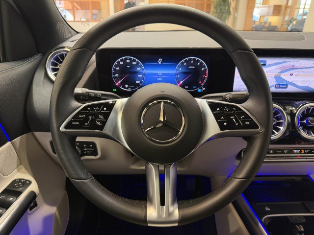 Used 2024 Mercedes-Benz GLA 250 4MATIC w/ Exclusive Package image 14