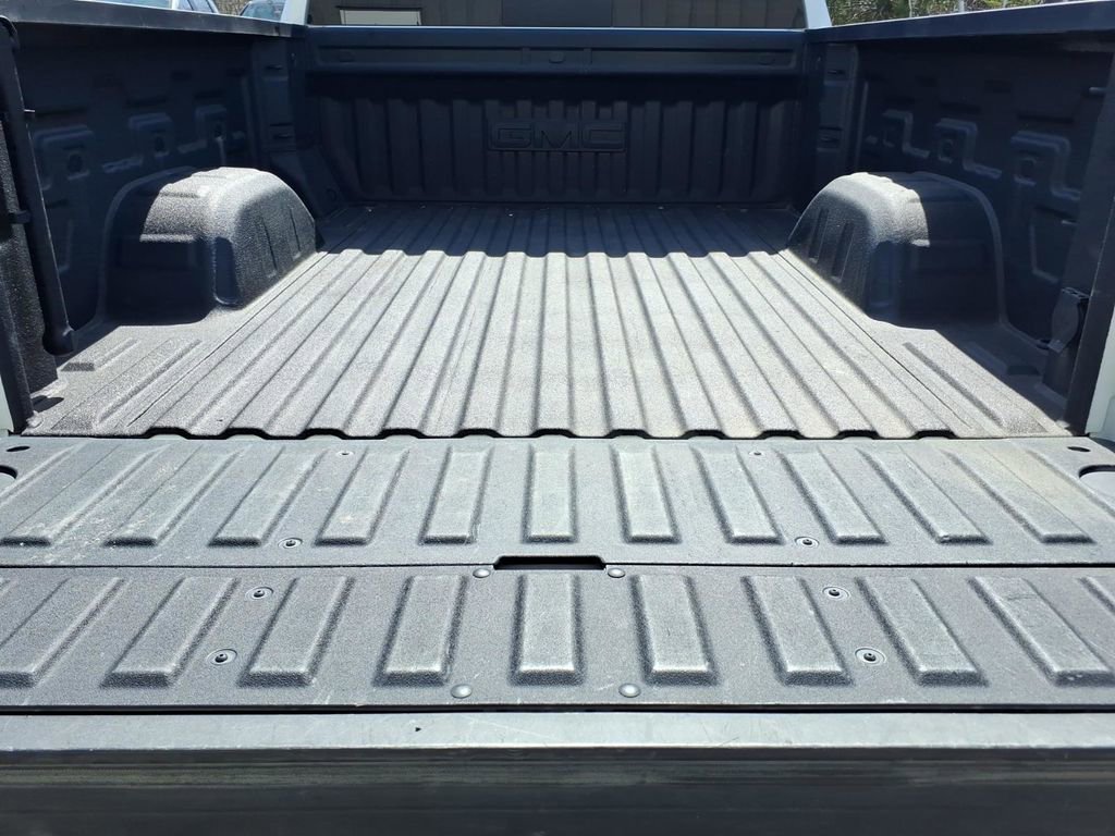 Certified 2024 GMC Sierra 1500 SLT w/ SLT Premium Package image 9