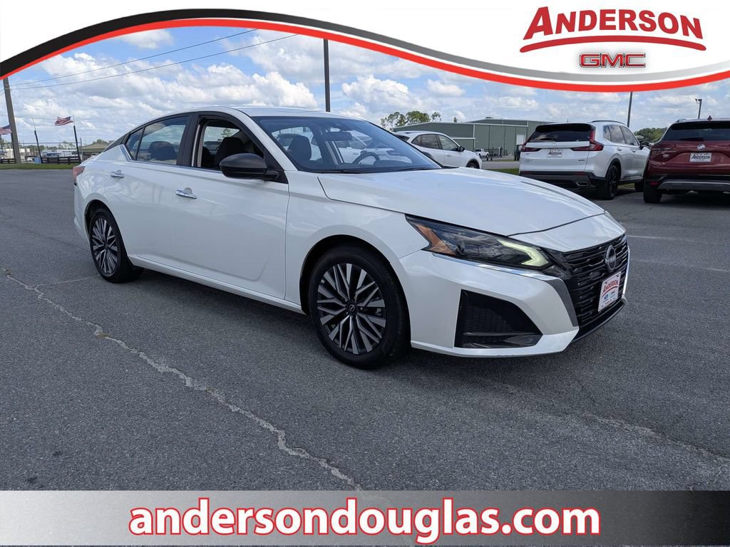 Used 2025 Nissan Altima 2.5 SV