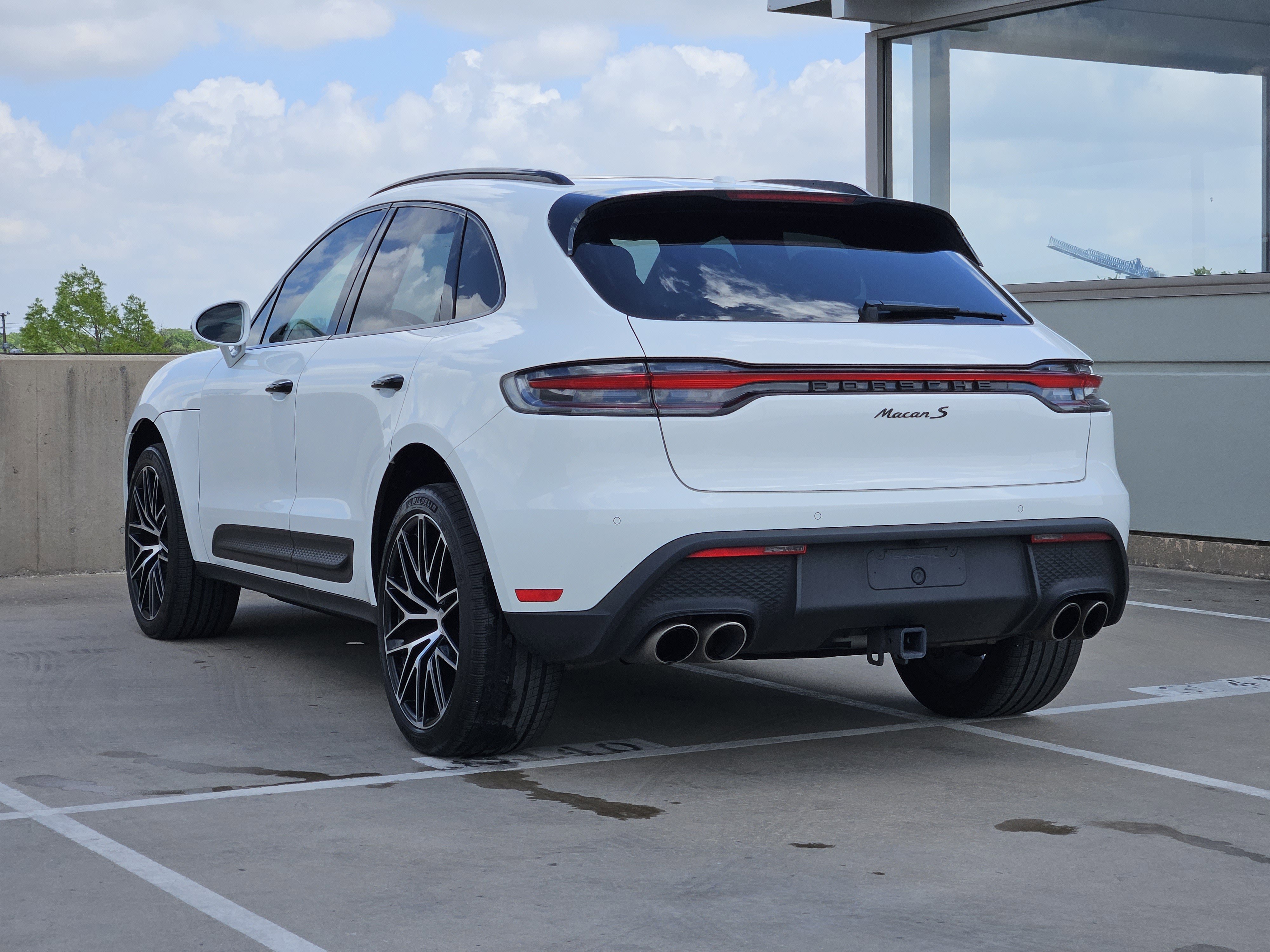 Used 2023 Porsche Macan S image 3