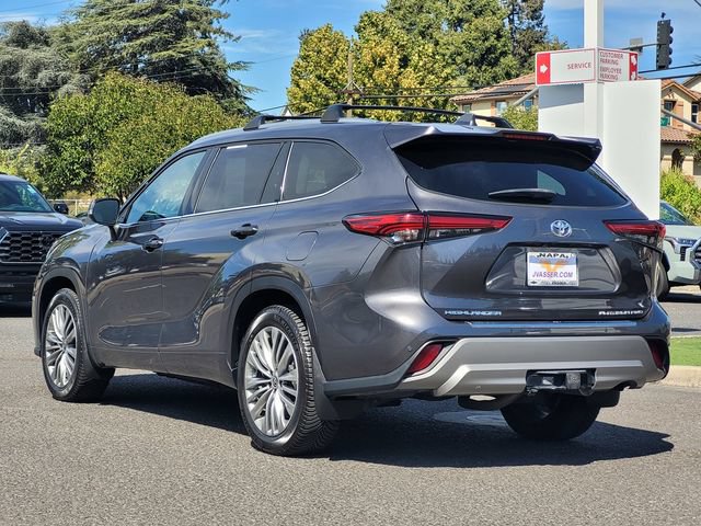 Used 2021 Toyota Highlander Platinum AWD/4WD image 8