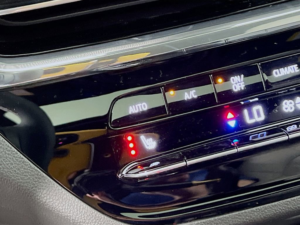 New 2025 Buick Envista Avenir image 16