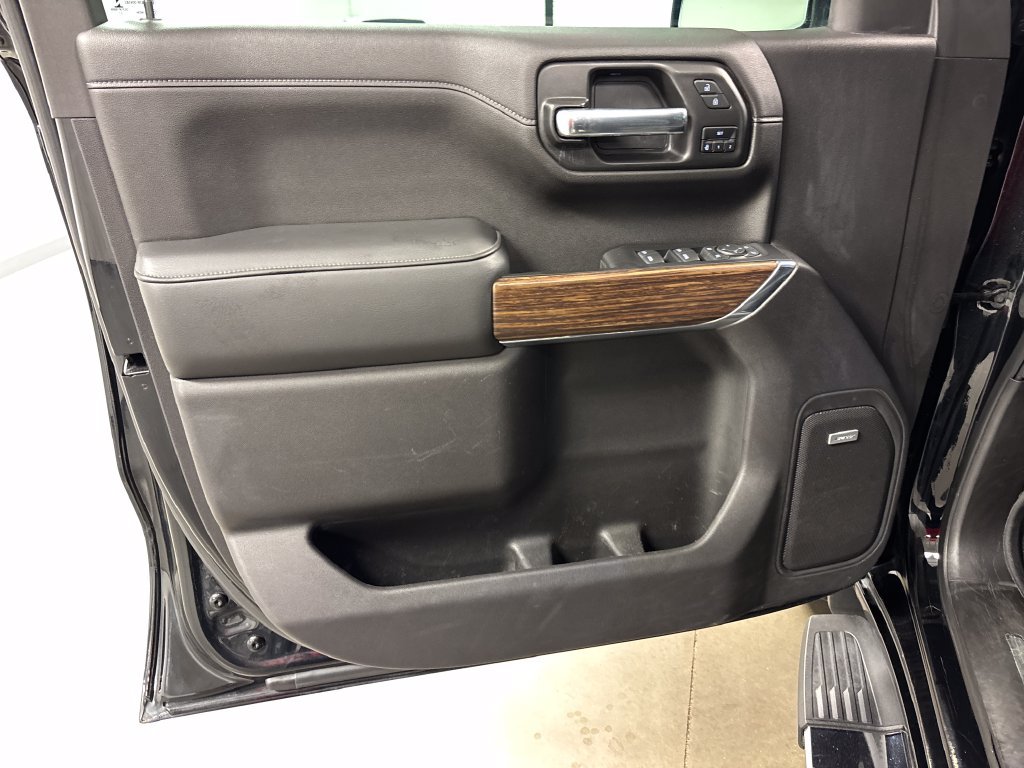 Used 2021 Chevrolet Silverado 1500 High Country w/ Technology Package AWD/4WD image 21