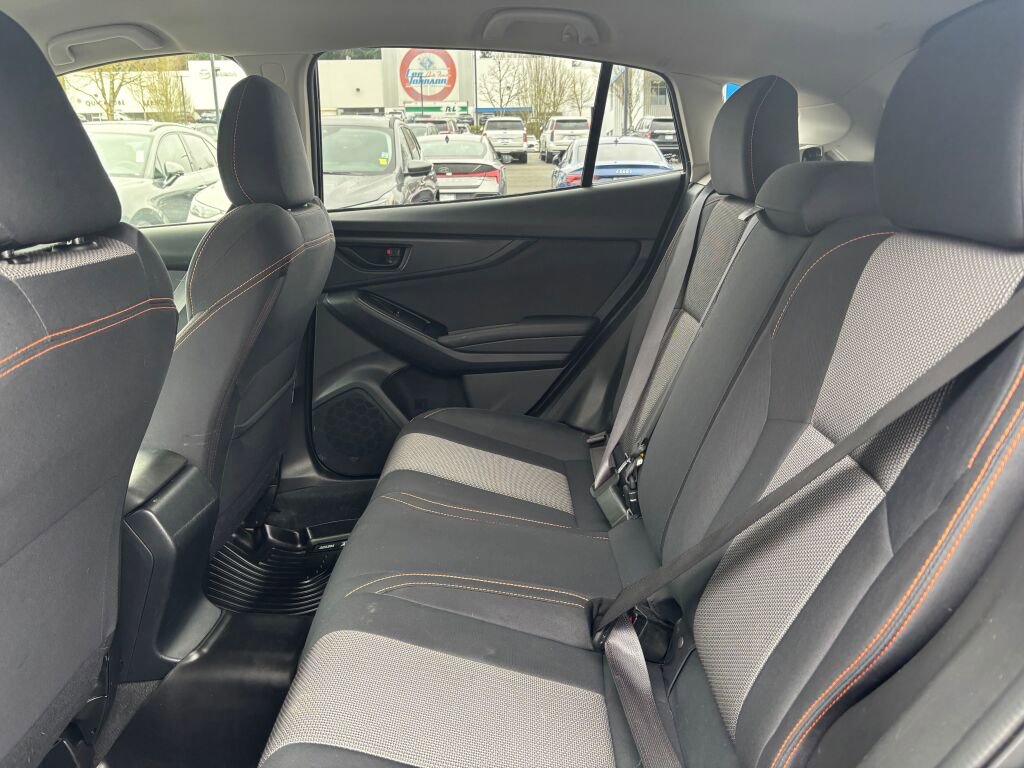 Used 2020 Subaru Crosstrek 2.0i Premium image 13