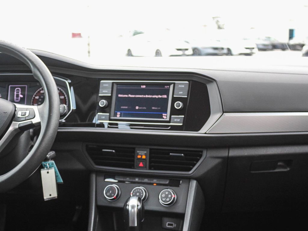 Used 2019 Volkswagen Jetta S image 12