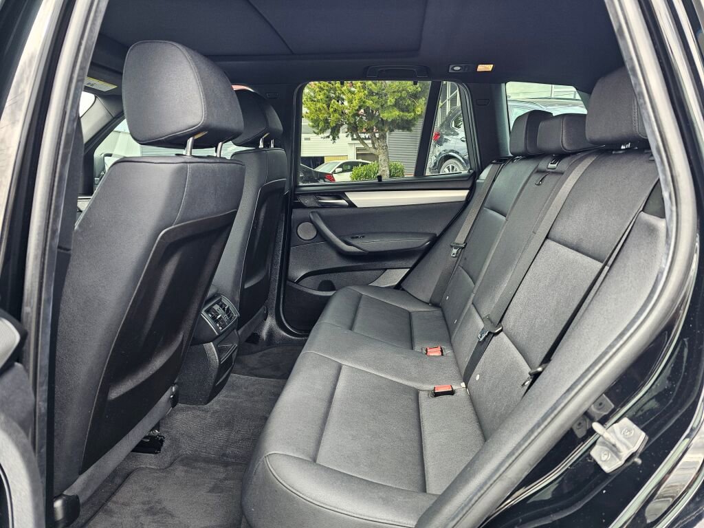 Used 2017 BMW X3 xDrive28i image 18