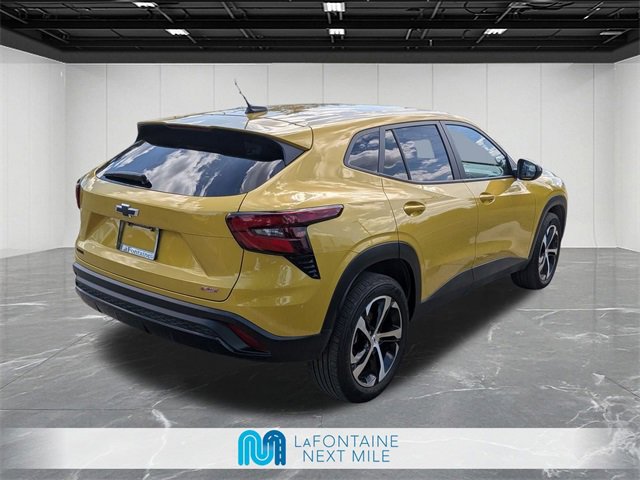 Used 2024 Chevrolet Trax RS w/ Sunroof Package image 5