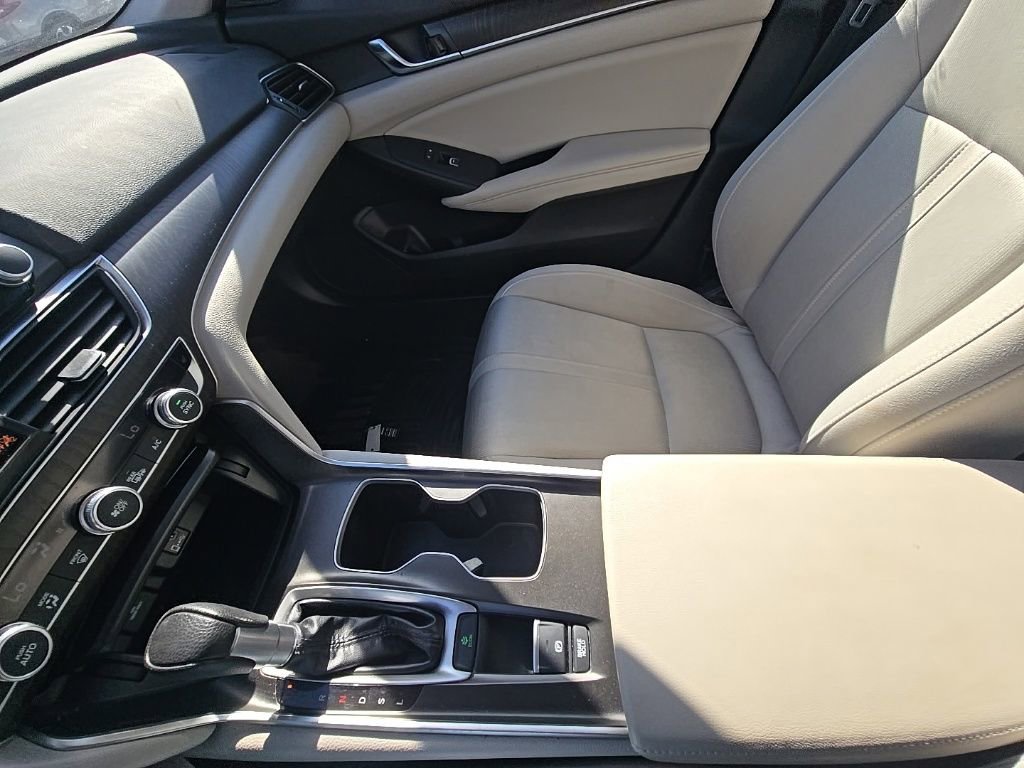 Certified 2019 Honda Accord EX image 22