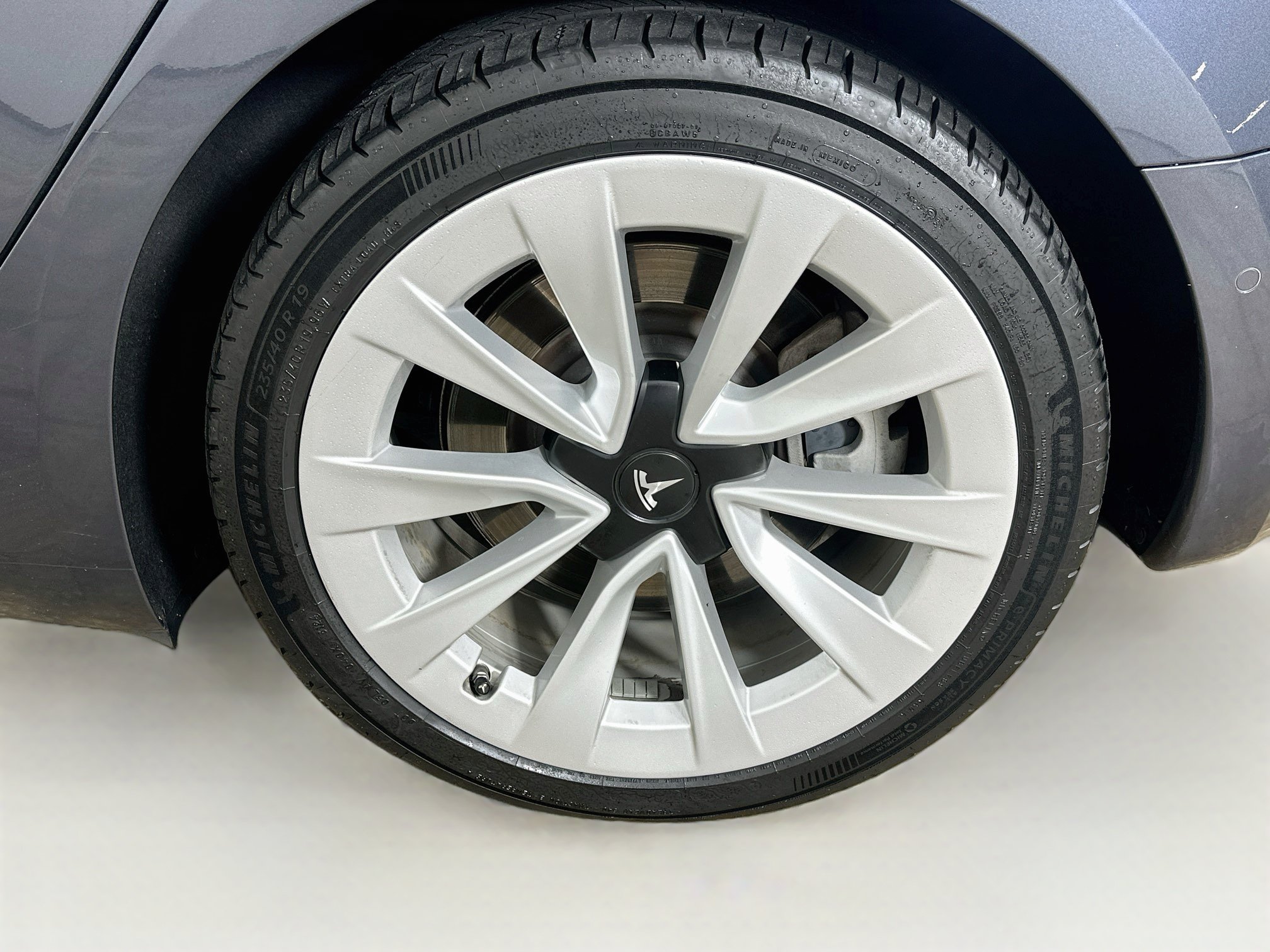 Used 2022 Tesla Model 3 Long Range AWD/4WD image 11