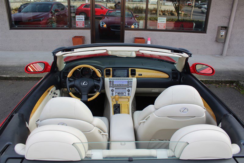 Used 2005 Lexus SC 430 Convertible image 27