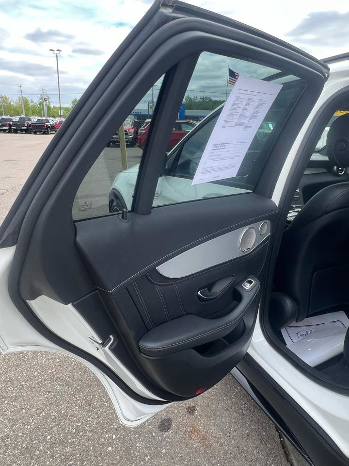 Used 2021 Mercedes-Benz GLC 63 AMG 4MATIC image 15