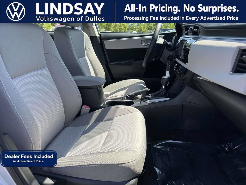 Used 2015 Toyota Corolla LE FWD image 12