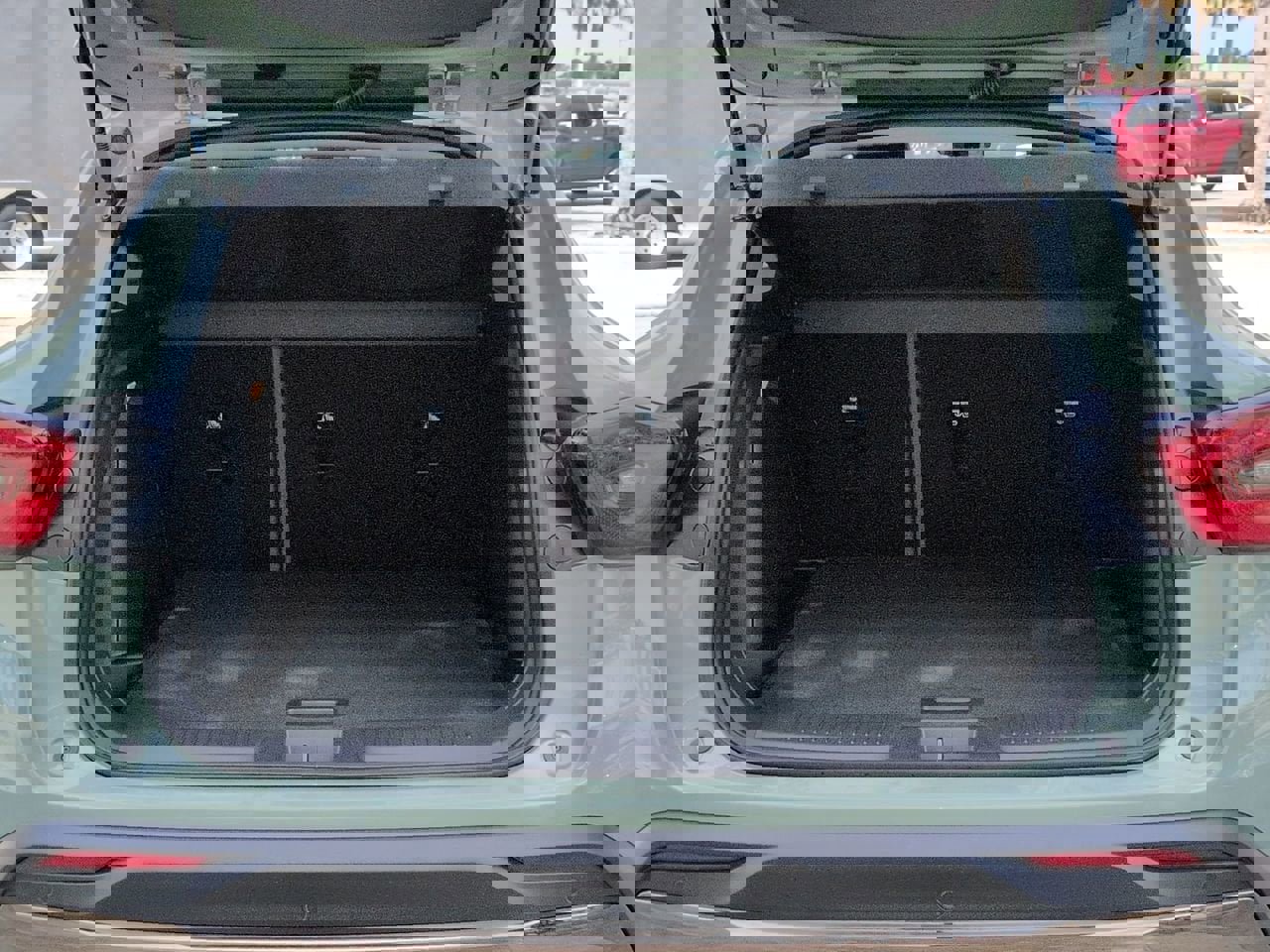 New 2026 Chevrolet Trax ACTIV w/ Sunroof Package image 24