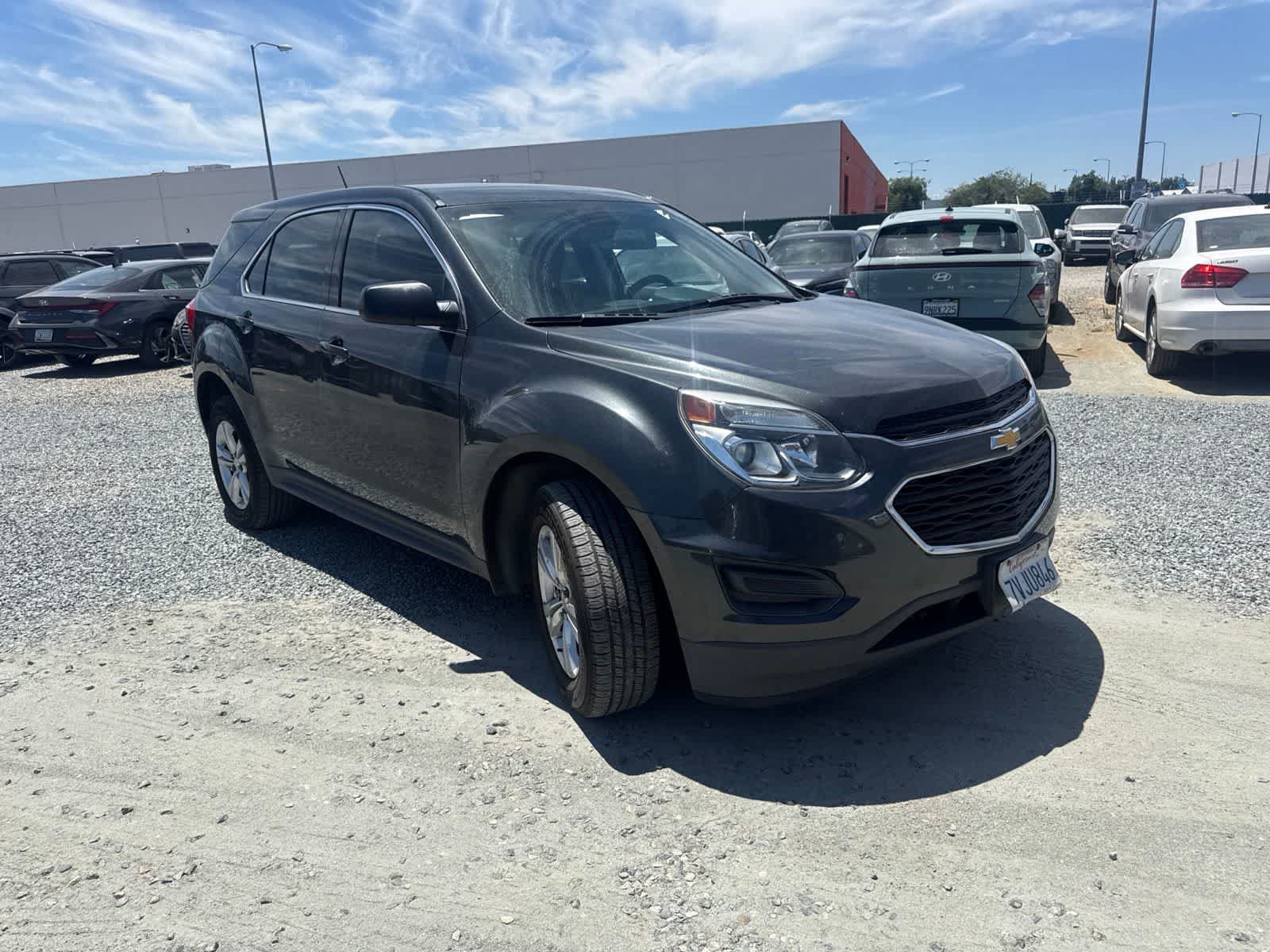 Used 2017 Chevrolet Equinox LS FWD image 3