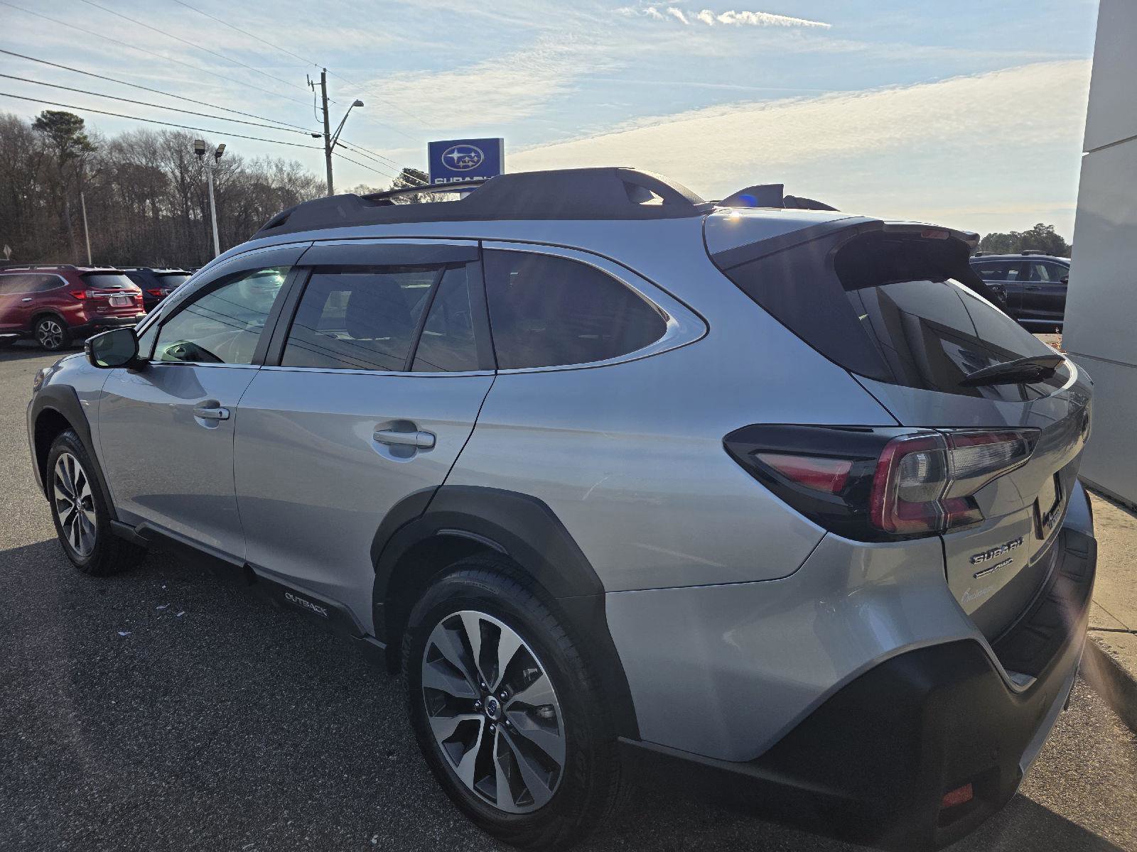 Used 2025 Subaru Outback Limited image 7