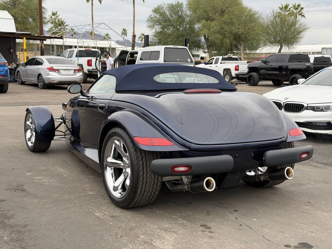 Used 2001 Chrysler Prowler image 7