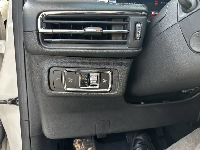 Certified 2024 Lincoln Corsair AWD w/ Equipment Group 101A image 30