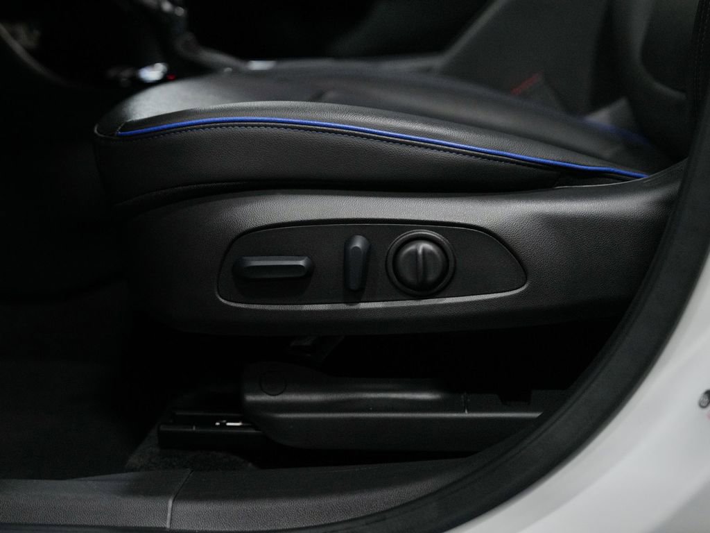 Used 2025 Buick Encore GX Sport Touring w/ Comfort Package FWD image 30